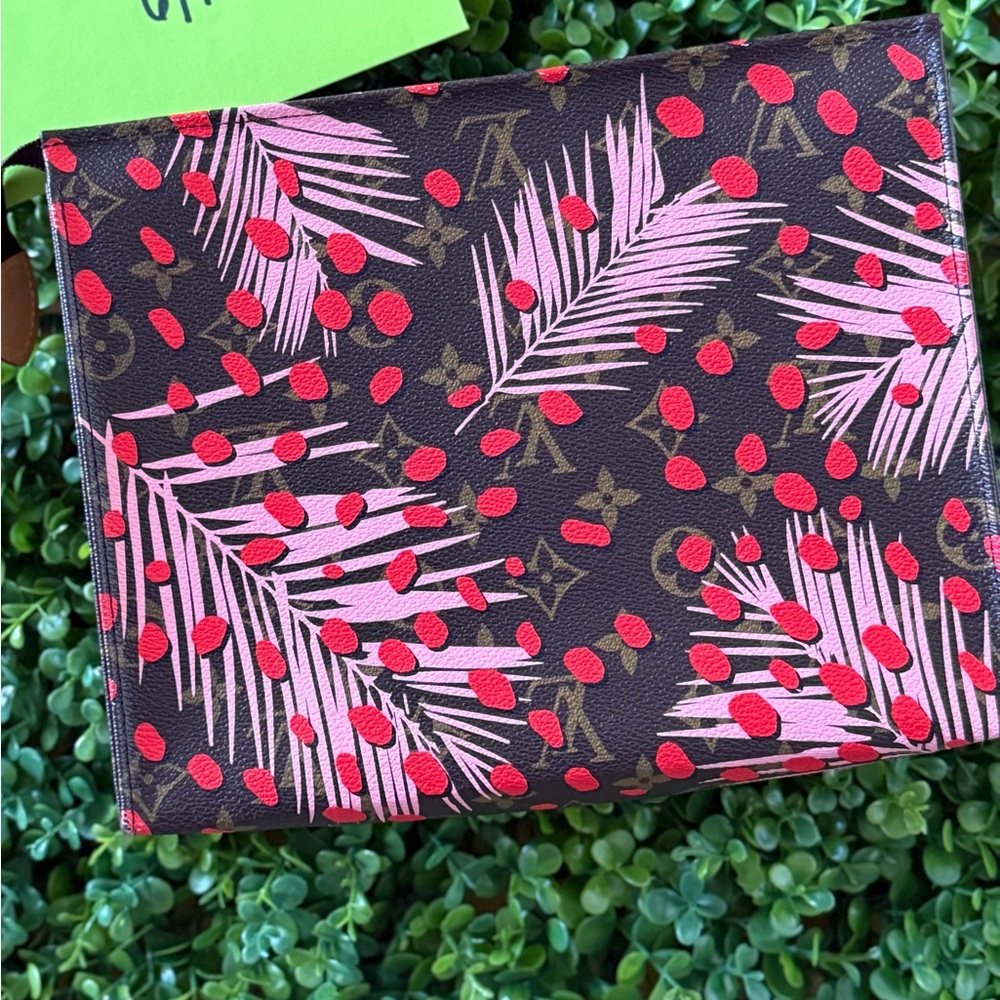 Louis Vuitton Monogram Jungle Dots Toiletry Pouch 26 💕RARE✨